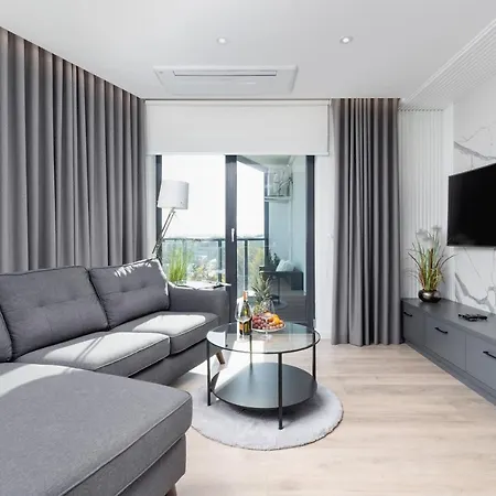 Mogilska By Renters Prestige