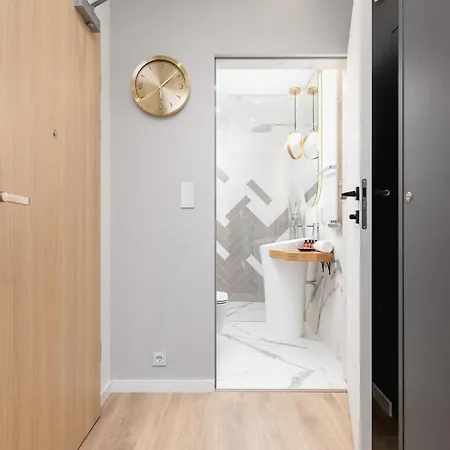 Mogilska By Renters Prestige Appartamento