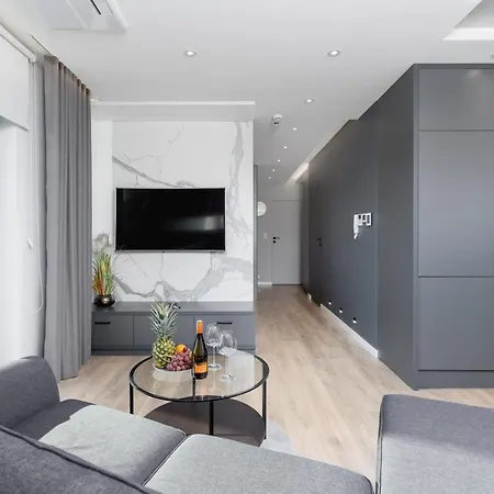 Appartamento Mogilska By Renters Prestige Cracovia